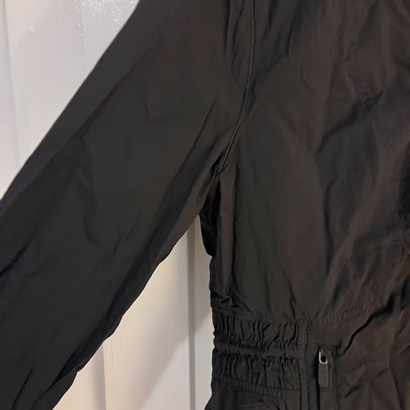 Lululemon Women's Black Jacket - Picture 3 of 9